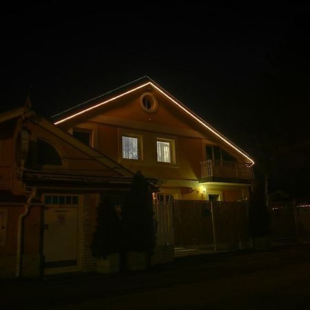 Apartment Patricia With Garden Budapest Exterior photo